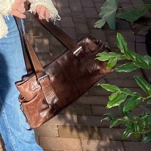 Vintage shoulder bag